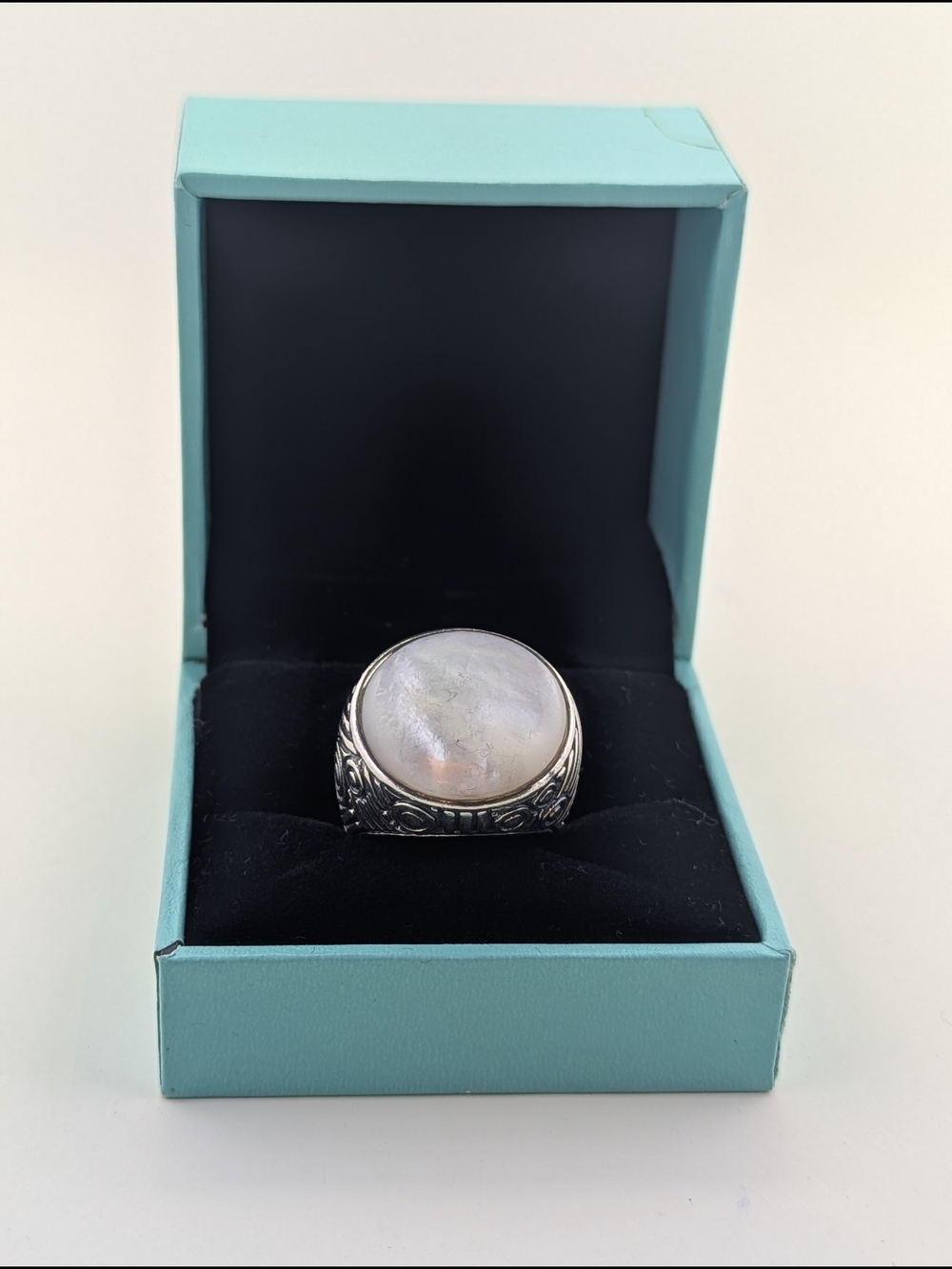 ✨ Vintage Sterling Silver Mother of Pearl Statement Ring ✨